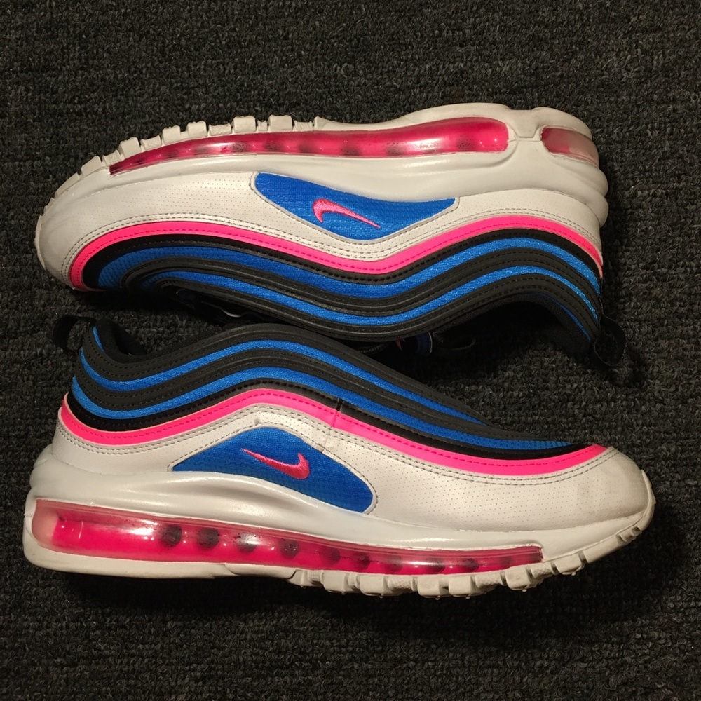 Nike Air Max 97’s ‘Platinum Blue Pink’.